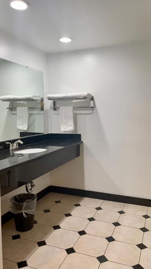 ساكرامنتو Capital City Inn Downtown Convention Center المظهر الخارجي الصورة
