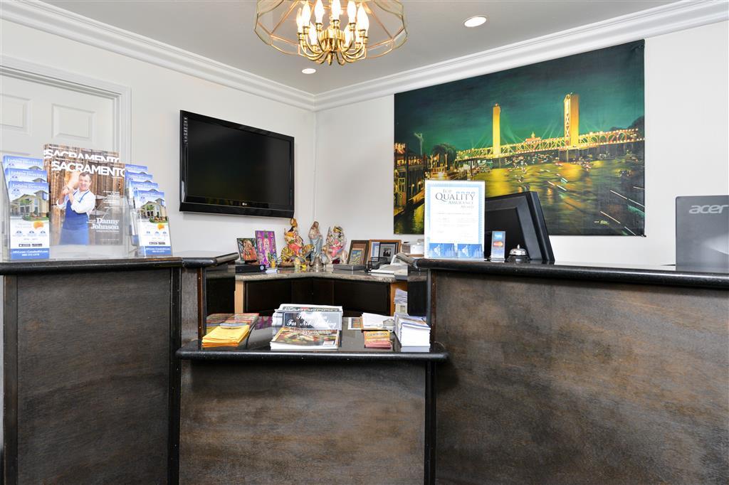 ساكرامنتو Capital City Inn Downtown Convention Center المظهر الداخلي الصورة